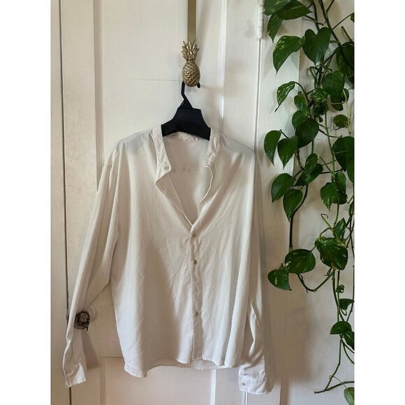 White Button-Up Shirt with Collar Detail - Picture 1 of 8